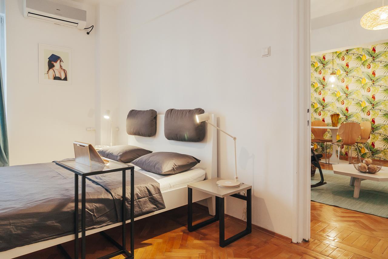 Old Town View Apartment บูคาเรสต์ ภายนอก รูปภาพ