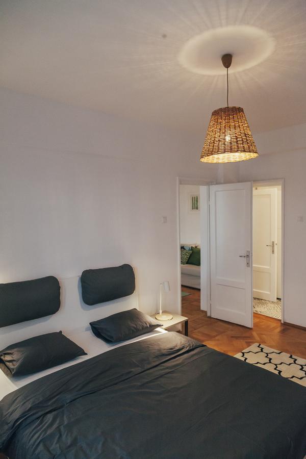 Old Town View Apartment บูคาเรสต์ ภายนอก รูปภาพ